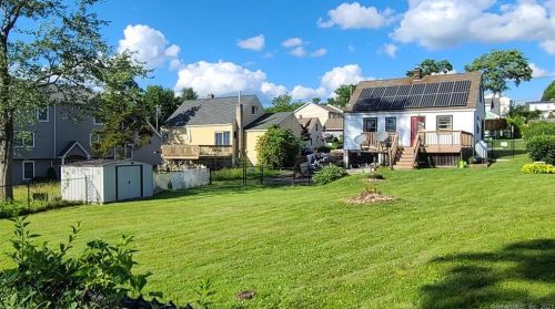 4 5th St, Danbury CT  06810-5704 exterior