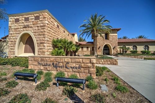 28474 Camino Del Arte Dr, Santa Clarita CA  91354-3094 exterior