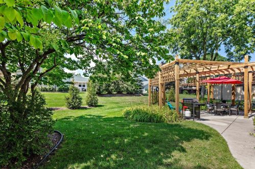 2921 Paget Ct, Thiensville WI  53092-2320 exterior