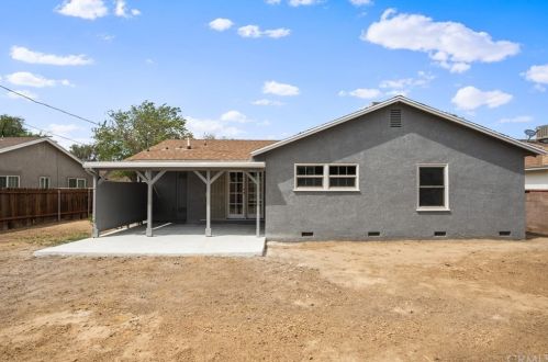 802 Avenue, Lancaster CA 93536 exterior