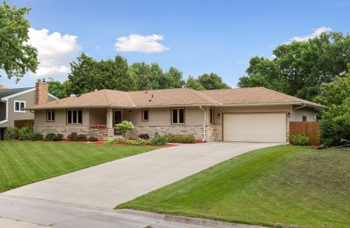 6605 Hillside Ln, Minneapolis, MN 55439-1317