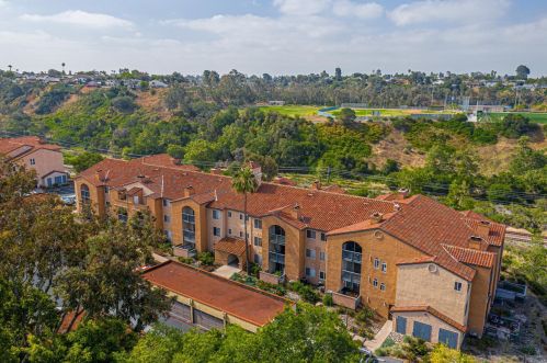 7130 Shoreline Dr, San Diego, CA 92122-4907