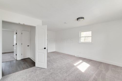 4885 Watkins Rd, Pataskala OH  43062-8569 exterior