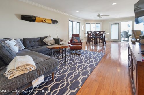 201 Ashley Ave, Brielle, NJ 08730-1458