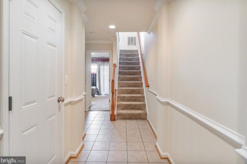 15614 John Diskin Cir, Woodbridge VA  22191-6538 exterior