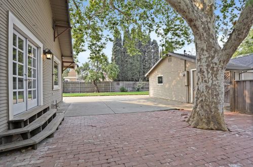 632 L St, Rio Linda CA  95673-3443 exterior