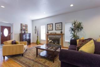 354 Whisman Rd, Mountain View CA  94043-3957 exterior