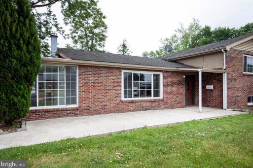 424 2nd Ave, Gloucester NJ  08031-1411 exterior