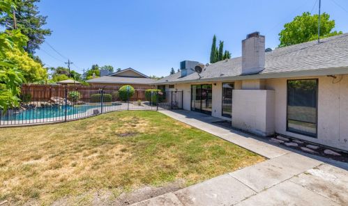 28 Clover St, Woodland CA  95695-3108 exterior