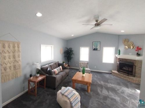 218 17th St, Scanlon MN  55720-1928 exterior