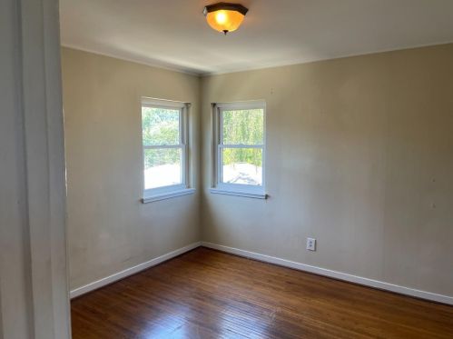 703 Flynn Ave, Redwood City CA  94063-2930 exterior