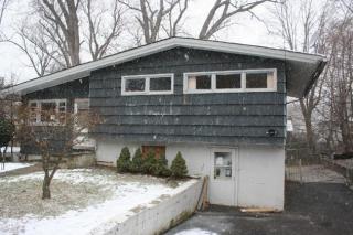 93 Sears Ave, Elmsford, NY 10523-2115