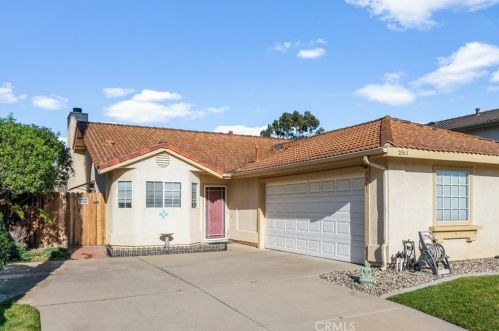 2511 Knightbridge Dr, Santa Maria, CA 93455-1756