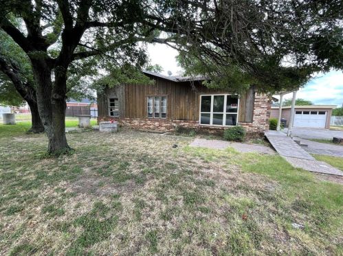 1700 33rd St, Fort Worth, TX 76106-6247
