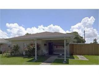 625 Barbe St, Westwego, LA 70094-4802