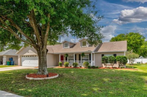 516 Woodview Dr, Tavares, FL 32778-5144