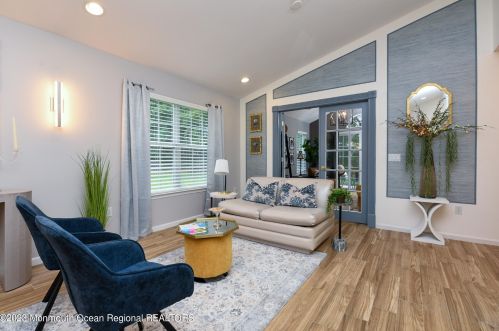 205 Skyline Dr, Lakewood NJ  08701-5740 exterior