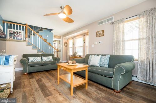 1322 Tatum St, West Deptford, NJ 08096-1214