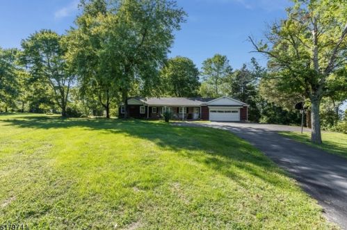 518 Route 31, East Amwell Township, NJ 08551-1221