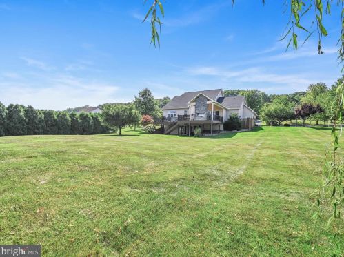 23 Grey Hawk Dr, Molino PA  17961-9172 exterior