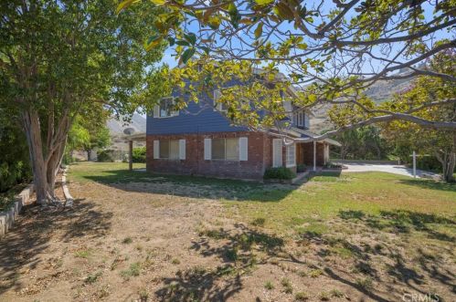 12065 Westwood Ln, Colton CA  92313-5309 exterior