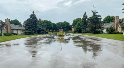 6966 Lincolnshire Cir, Milwaukee, WI 53223-6341