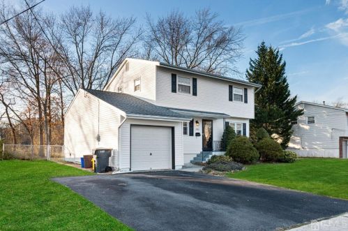 285 Cindy St, Old Bridge NJ  08857-1832 exterior