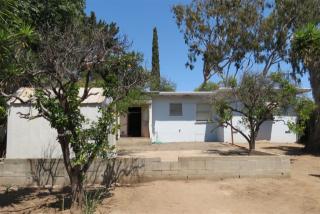 555 Beaumont Dr, Vista, CA 92084-6323