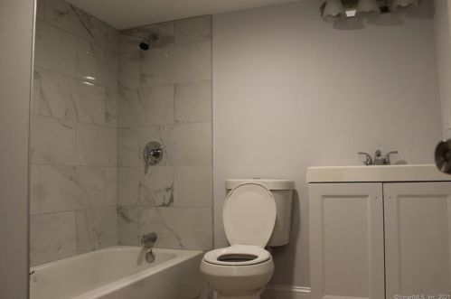 285 Jefferson St, Bridgeport CT  06607-2422 exterior