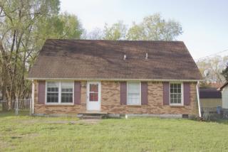 385 Louise Ln, Clarksville TN  37042-6138 exterior