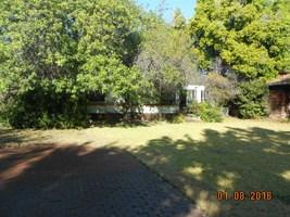 9283 Florence Ave, Downey CA  90240-3507 exterior