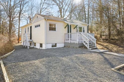 7 Candle Hill Rd, Danbury, CT 06812-2315