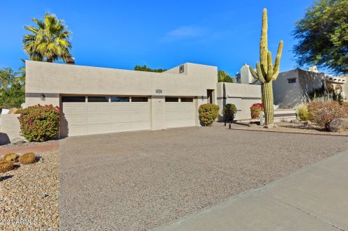 6354 Oasis St, Mesa, AZ 85215-1523