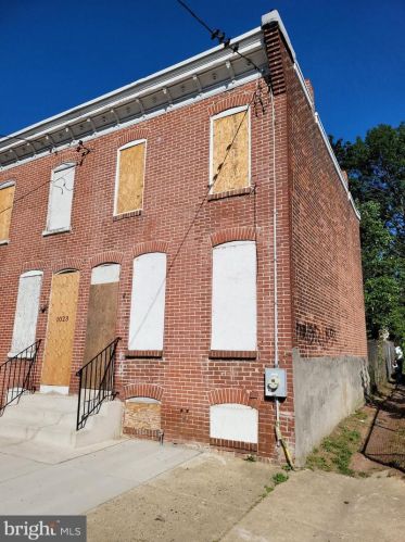 1025 Bennett St, Wilmington, DE 19801-4107