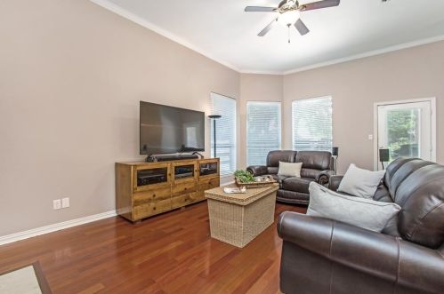 1350 Old Orch Ln, Lewisville TX 75067-5065 exterior