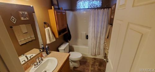 1643 Vly Dr, Mohave Valley AZ  86440-8583 exterior