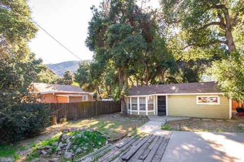 15226 Calle Los Hidalgos, Santa Clarita, CA 91390-1035