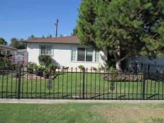 721 Fiorito St, Bakersfield, CA 93309-3209