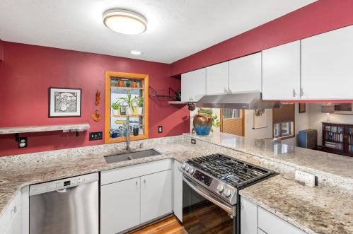 118 Mountain View Rd, Ellsworth NH  03223-4268 exterior