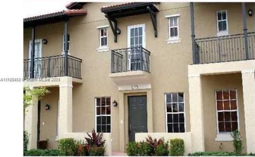 418 147th Ave, Hollywood FL  33027-6101 exterior