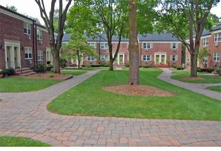 10 Ridgedale Ave, Madison NJ  07940-1546 exterior