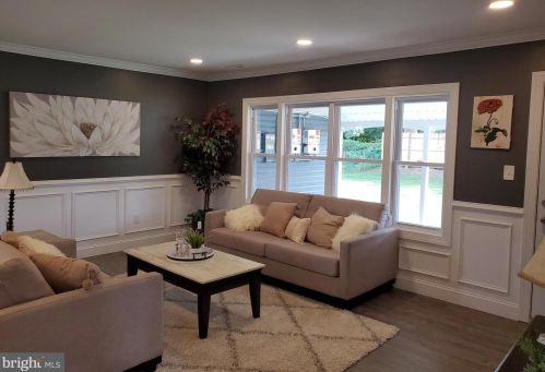 42 Bayberry Ln, Willingboro NJ  08046-1608 exterior