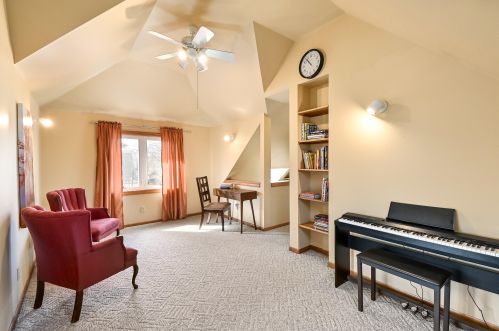 2559 63, Milwaukee WI 53219-2628 exterior