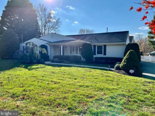 1016 Riverton Rd, Riverton, NJ 08077-2337