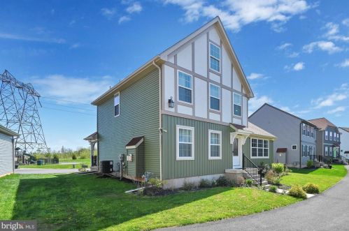 11 Bittendorf Way, Swartzville, PA 17569-7001