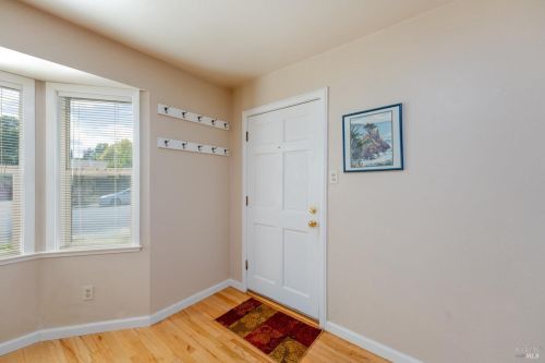 440 Mendocino Dr, Ukiah, CA 95482-5321