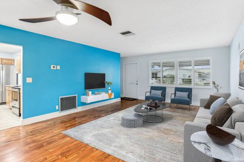 2002 22nd Ave, Boynton Beach, FL 33426-6566