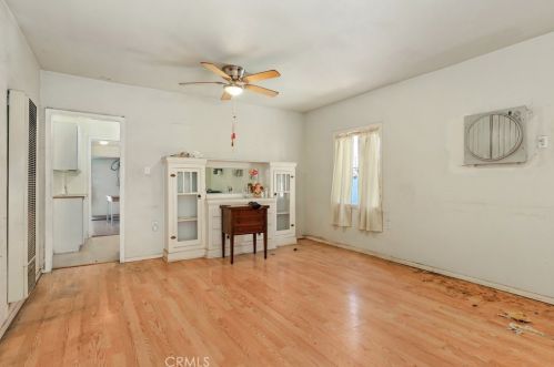 1071 Rialto Ave, San Bernardino CA  92408-1221 exterior