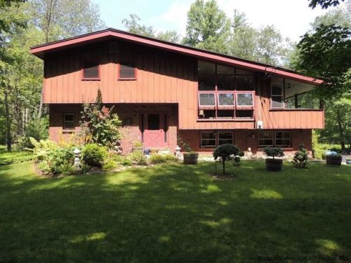 58 Van Dale Rd, Woodstock, NY 12498-2611