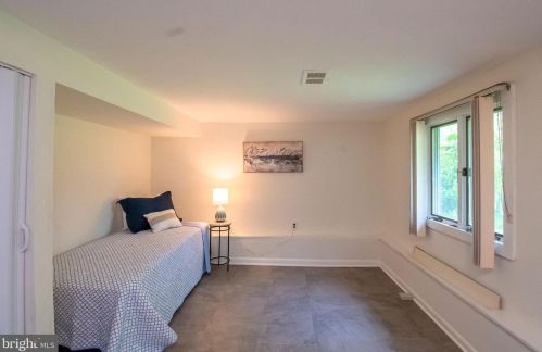 159 Windsor Ave, Southampton PA  18966-3333 exterior